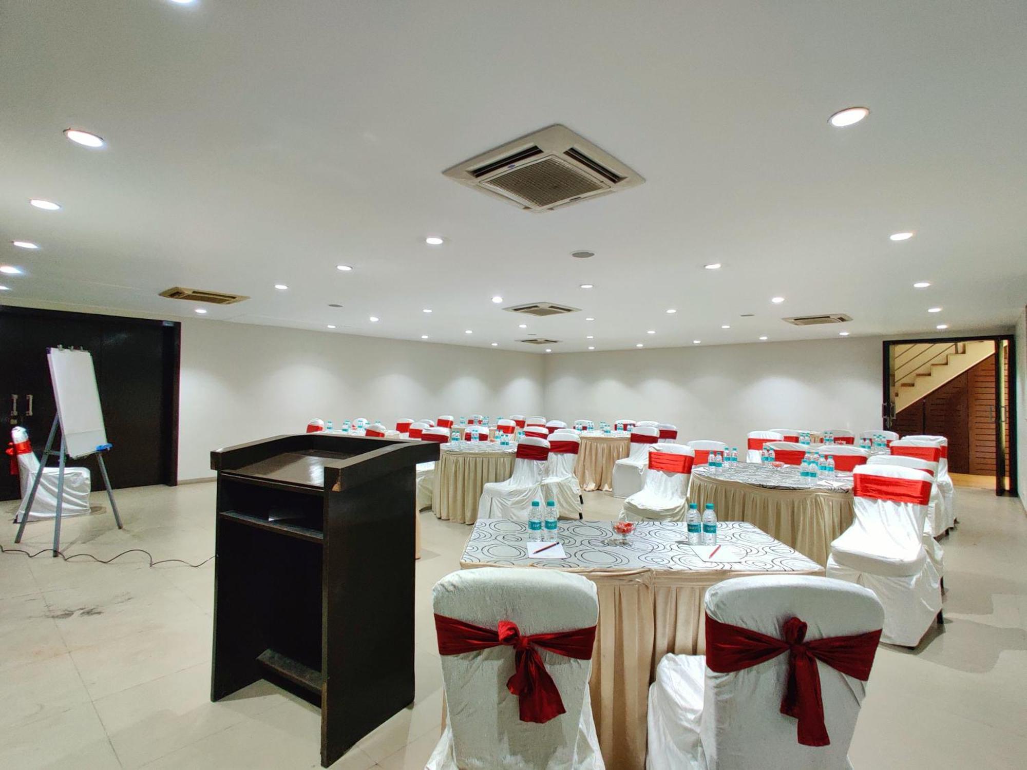 Citrus Hotel Lonavala Dış mekan fotoğraf
