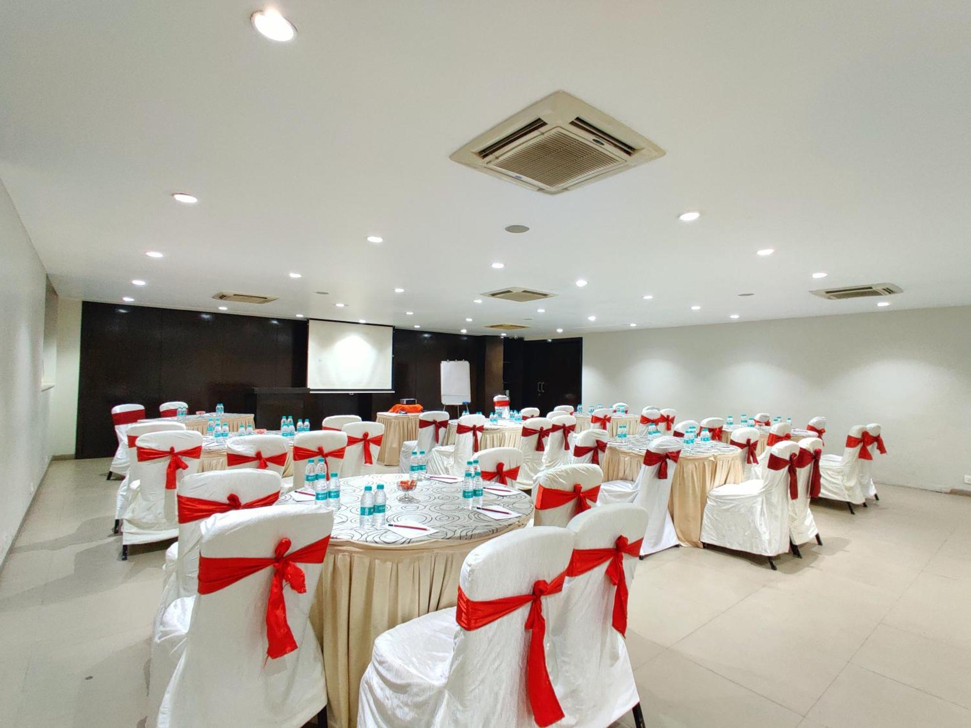 Citrus Hotel Lonavala Dış mekan fotoğraf
